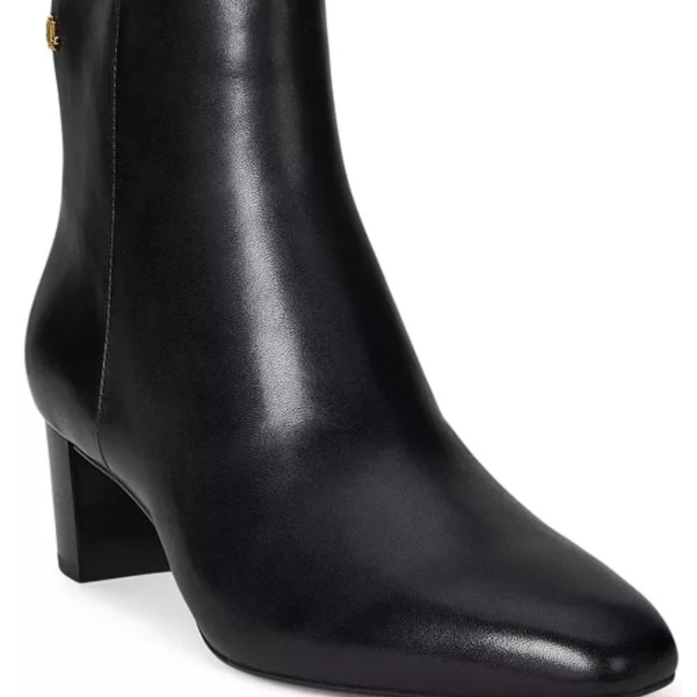 Lauren Ralph Lauren Boots NIB size 5.5